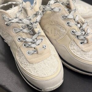 Women's Cream and White Casual Sneakers